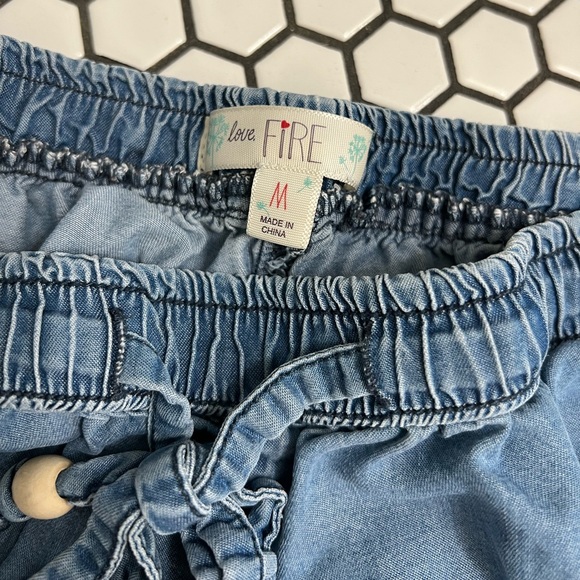 Love fire lyocell shorts size medium - Picture 2 of 4